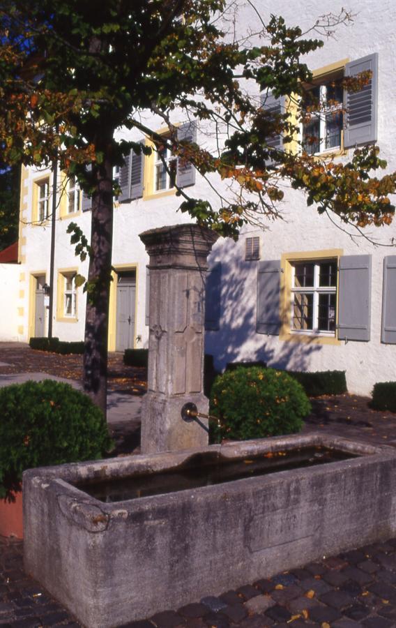 Markgraeflich Badischer Gasthof Schwanen Salem  Dış mekan fotoğraf