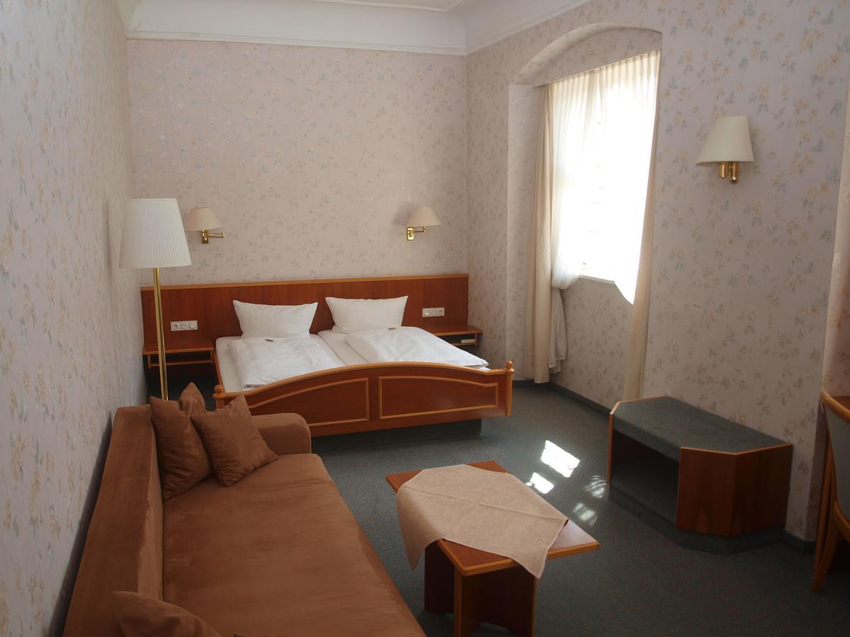 Markgraeflich Badischer Gasthof Schwanen Salem  Dış mekan fotoğraf